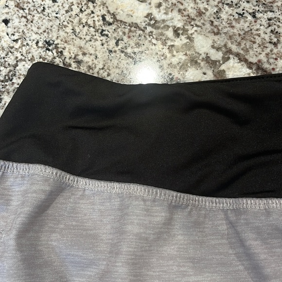 Like new Simply Southern beautiful skort with pockets - Picture 3 of 15
